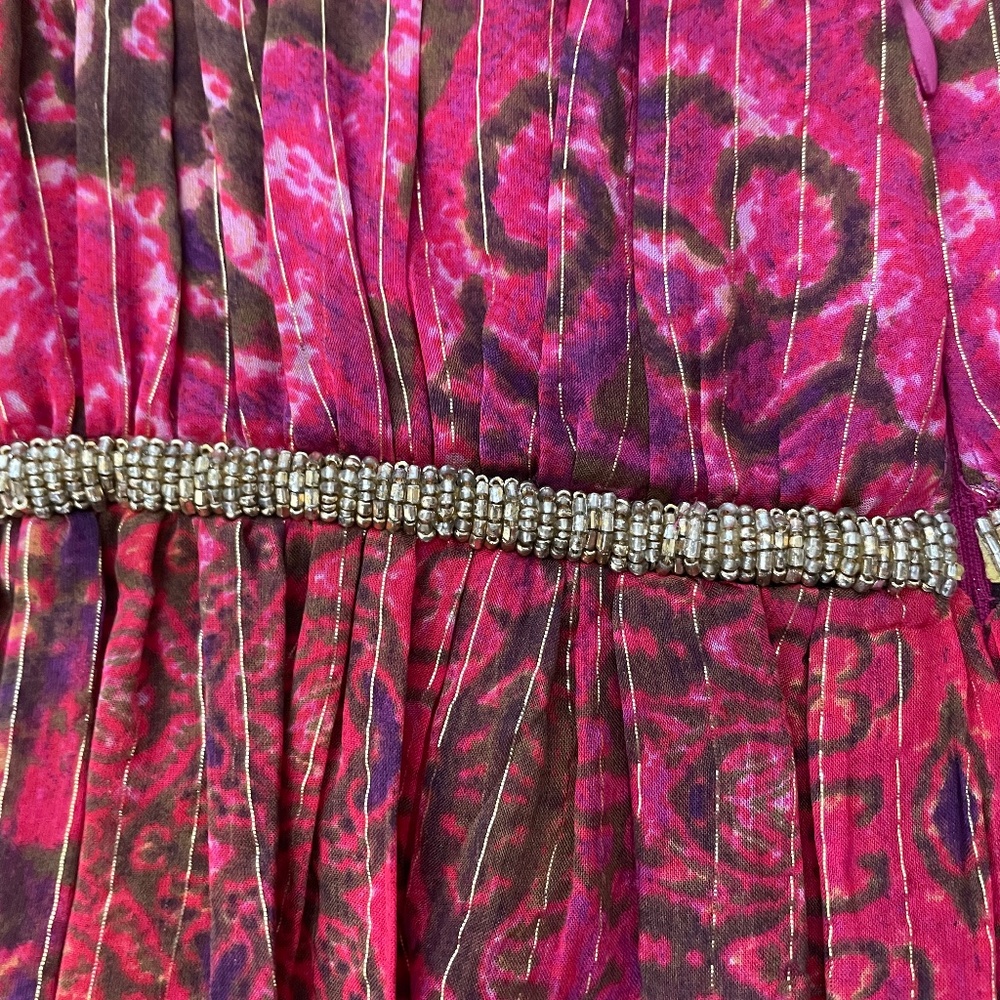 Maggy London pink silk & metallic gold pattern dress with gold beading Size 6